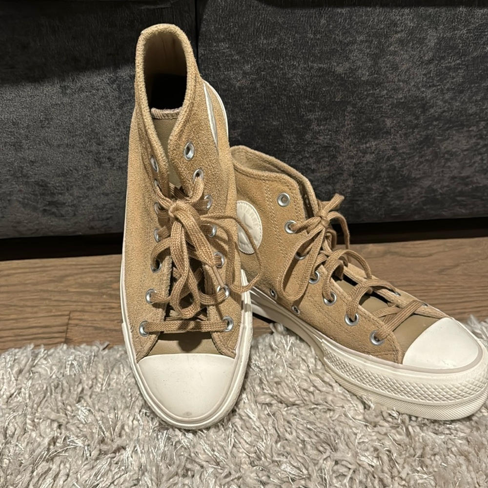 Converse Women's Chuck Taylor All Star Lift High Top Sneakers